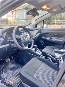 نيسان فيرسا